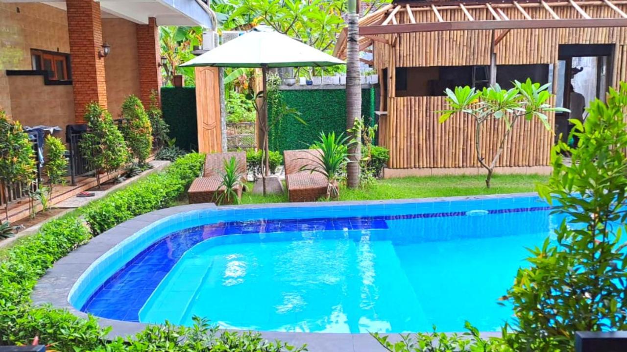 Wahyuga Sari Guest House Nita Salon & Spa Lembongan Exterior foto